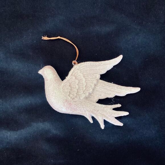 Pigeon Christmas Ornament - Picture 1 of 3